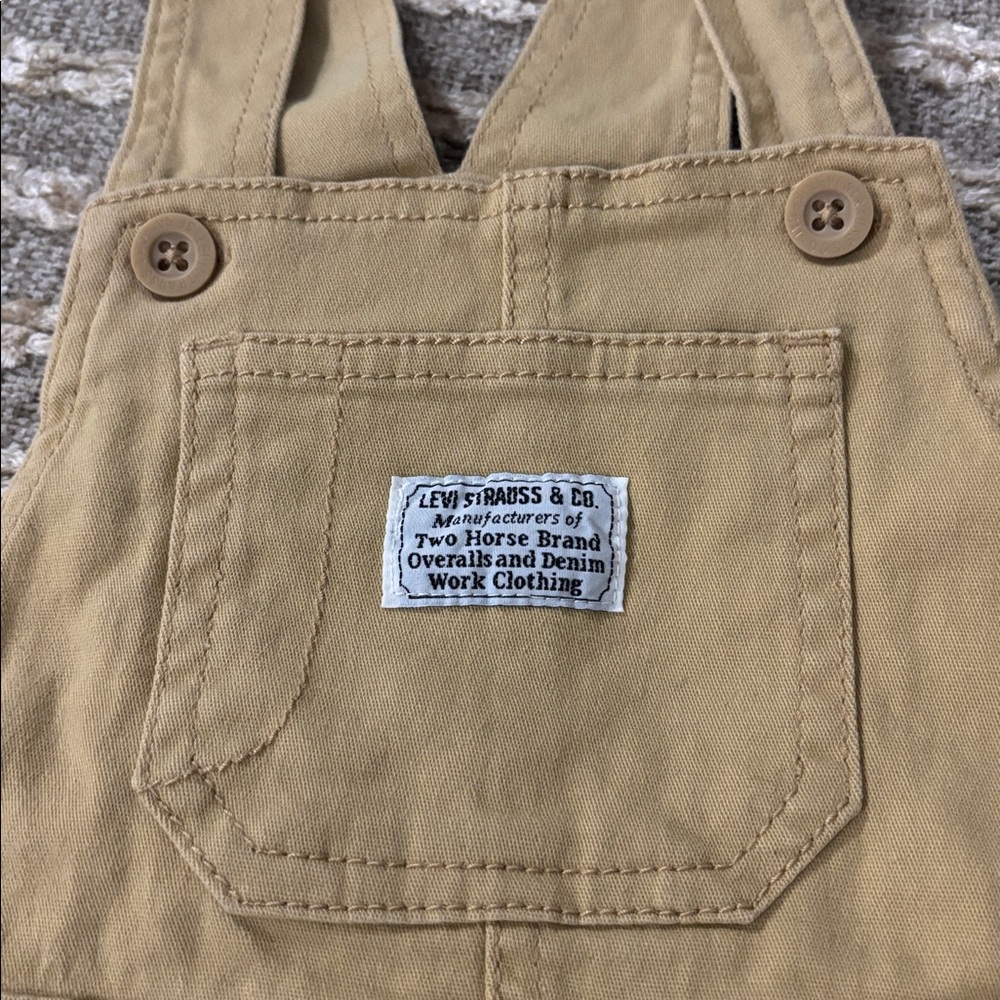 Levi’s Kids Tan Shorts Overalls Size 24m - Picture 3 of 15